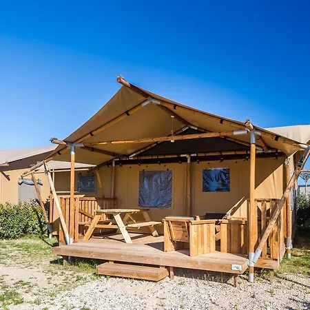 Les Dunes 4*